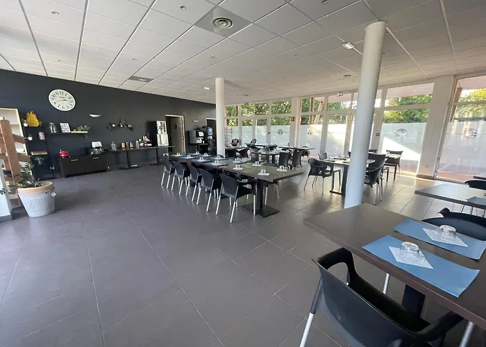 T1 Piscine Chauffee Parking Gratuit Les Hauts Dhonfleur Equemauville